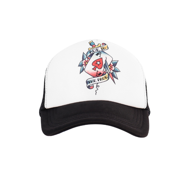 Снимка на Мрежеста бейзболна шапка от PokerStars в стил татуировка